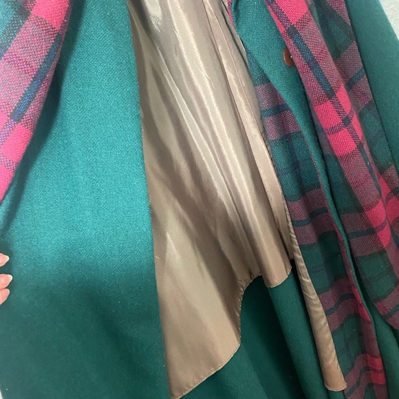 Real Wool Country Walking Cape with Hood - Picture 6 of 12